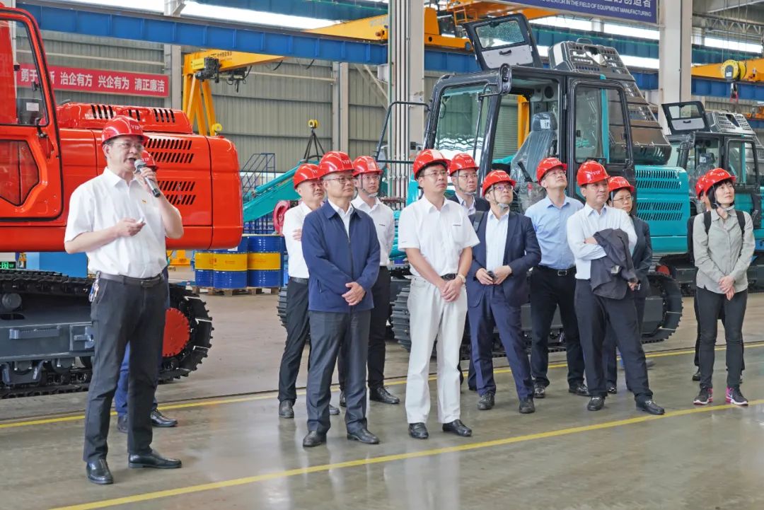 中国银行副行长林景臻考察UED在线官网网页版(中国)唯一官方网站智能