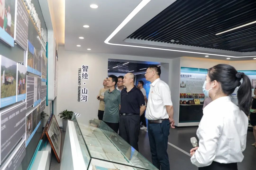 国防科大北斗团队考察UED在线官网网页版(中国)唯一官方网站智能