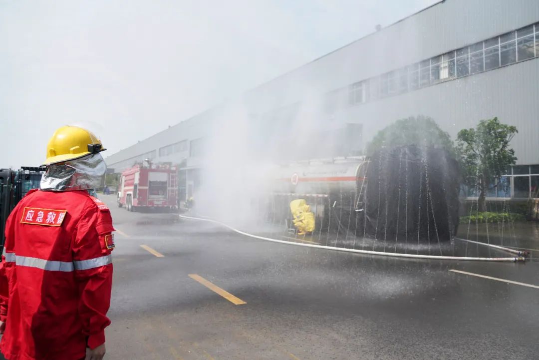 实战演练砺精兵——2021年长沙市工贸企业危险化学品综合应急演练在UED在线官网网页版(中国)唯一官方网站智能举行
