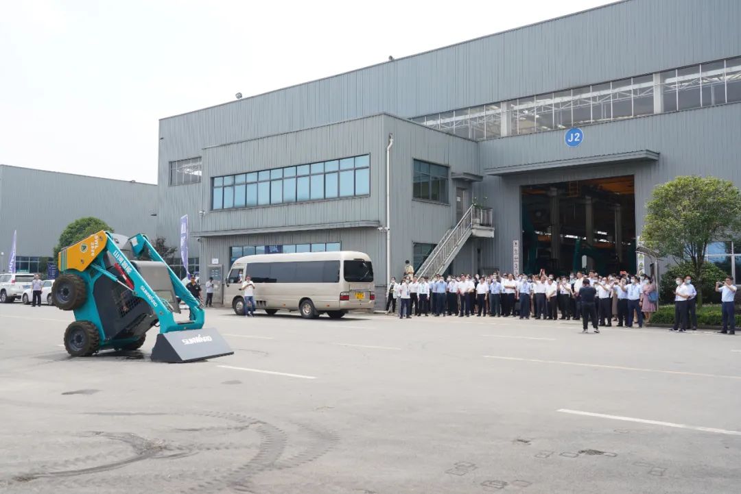 全国战略性新兴产业集群建设考察团调研UED在线官网网页版(中国)唯一官方网站智能