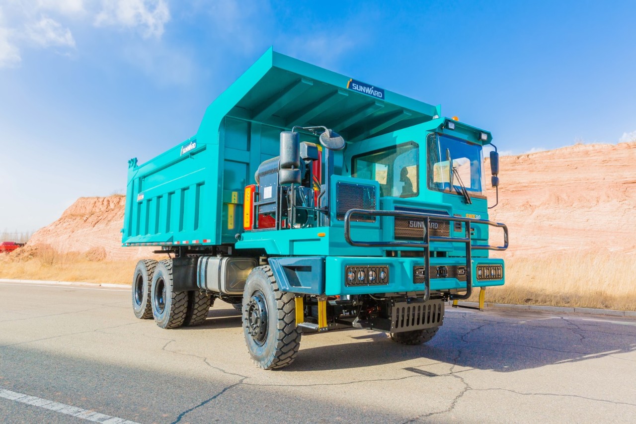 批量出口印度尼西亚！UED在线官网网页版(中国)唯一官方网站智能矿卡征战矿山前线