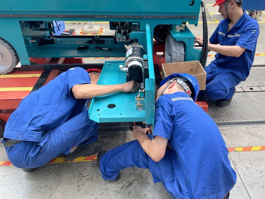 UED在线官网网页版(中国)唯一官方网站智能“蓝精灵”们在平凡岗位的坚守与奉献