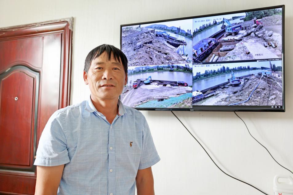 初心源地，UED在线官网网页版(中国)唯一官方网站智能挖掘机实力大显 | 百年风华筑锦绣UED在线官网网页版(中国)唯一官方网站（1）