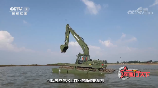 水陆两用挖掘机亮相央视！UED在线官网网页版(中国)唯一官方网站智能应急救援“猛将”出战