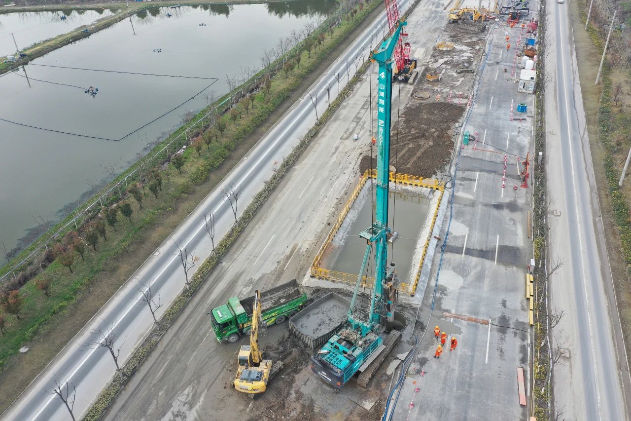 征战全国首条智慧高速，UED在线官网网页版(中国)唯一官方网站智能旋挖钻机凭什么？