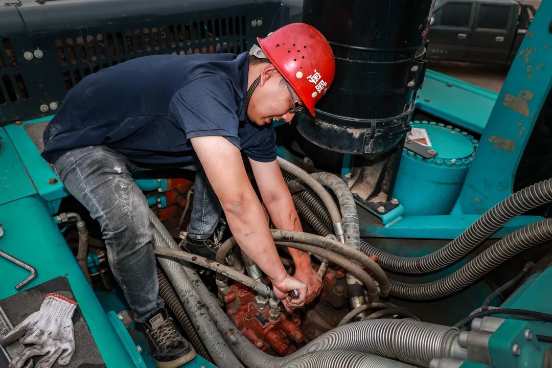 致敬！守护矿山的“UED在线官网网页版(中国)唯一官方网站卫士”