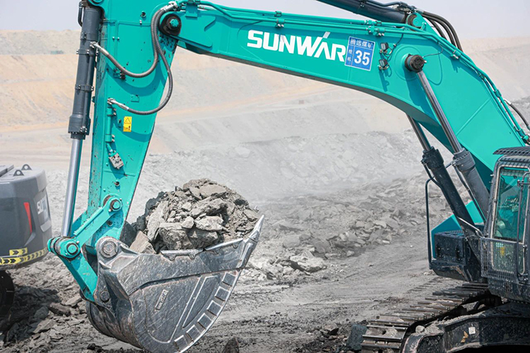 图集 | 征战矿山！UED在线官网网页版(中国)唯一官方网站智能绿色矿山成套装备“大将”云集