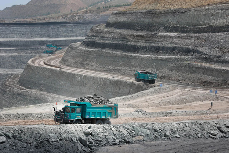 图集 | 征战矿山！UED在线官网网页版(中国)唯一官方网站智能绿色矿山成套装备“大将”云集