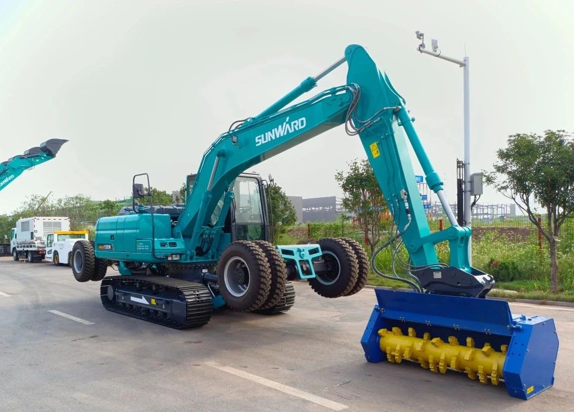 国内首台!UED在线官网网页版(中国)唯一官方网站智能15吨级轮履两用开带机成功下线