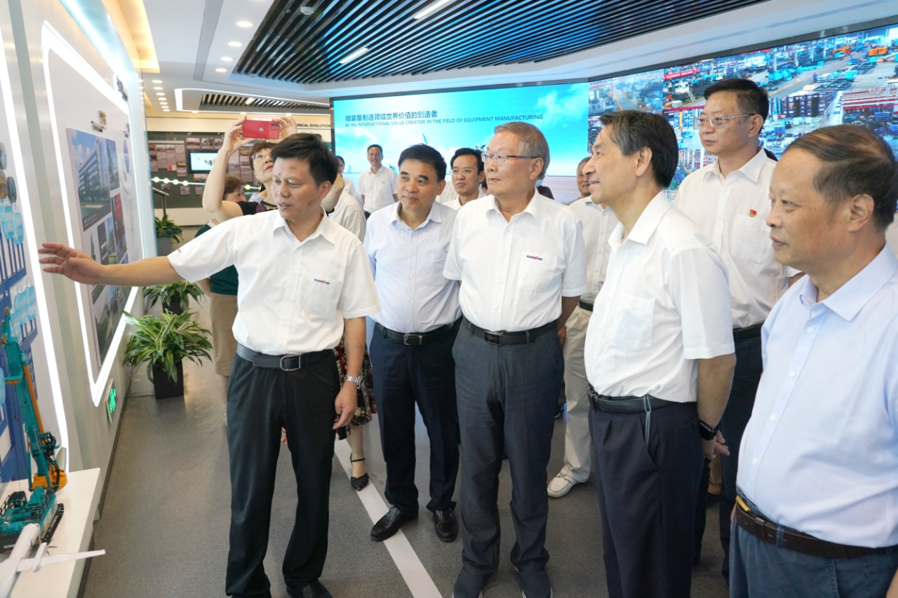 湖南省老科学技术工作者一行到访UED在线官网网页版(中国)唯一官方网站智能