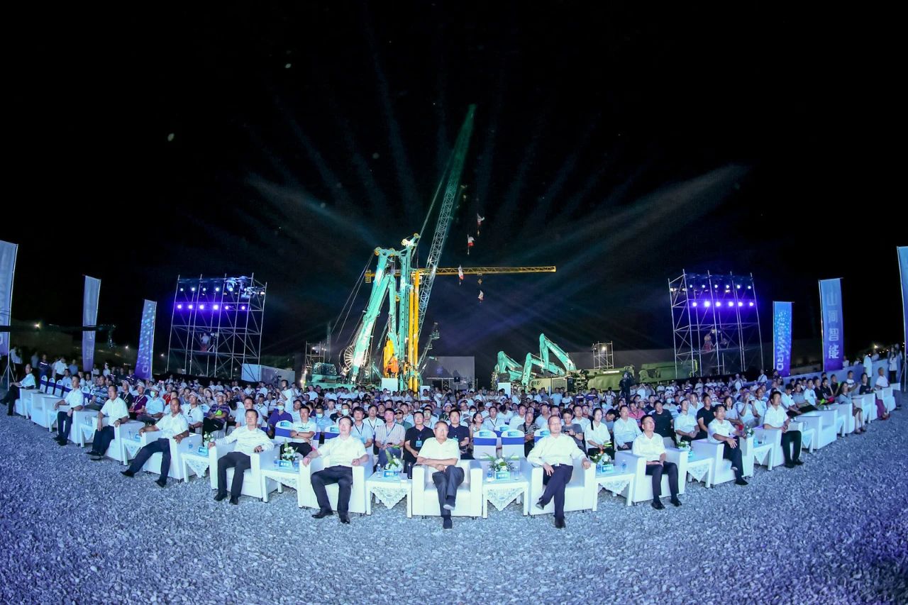 四大成套装备联袂登场！UED在线官网网页版(中国)唯一官方网站智能创新成果展示会交出“亮眼答卷”