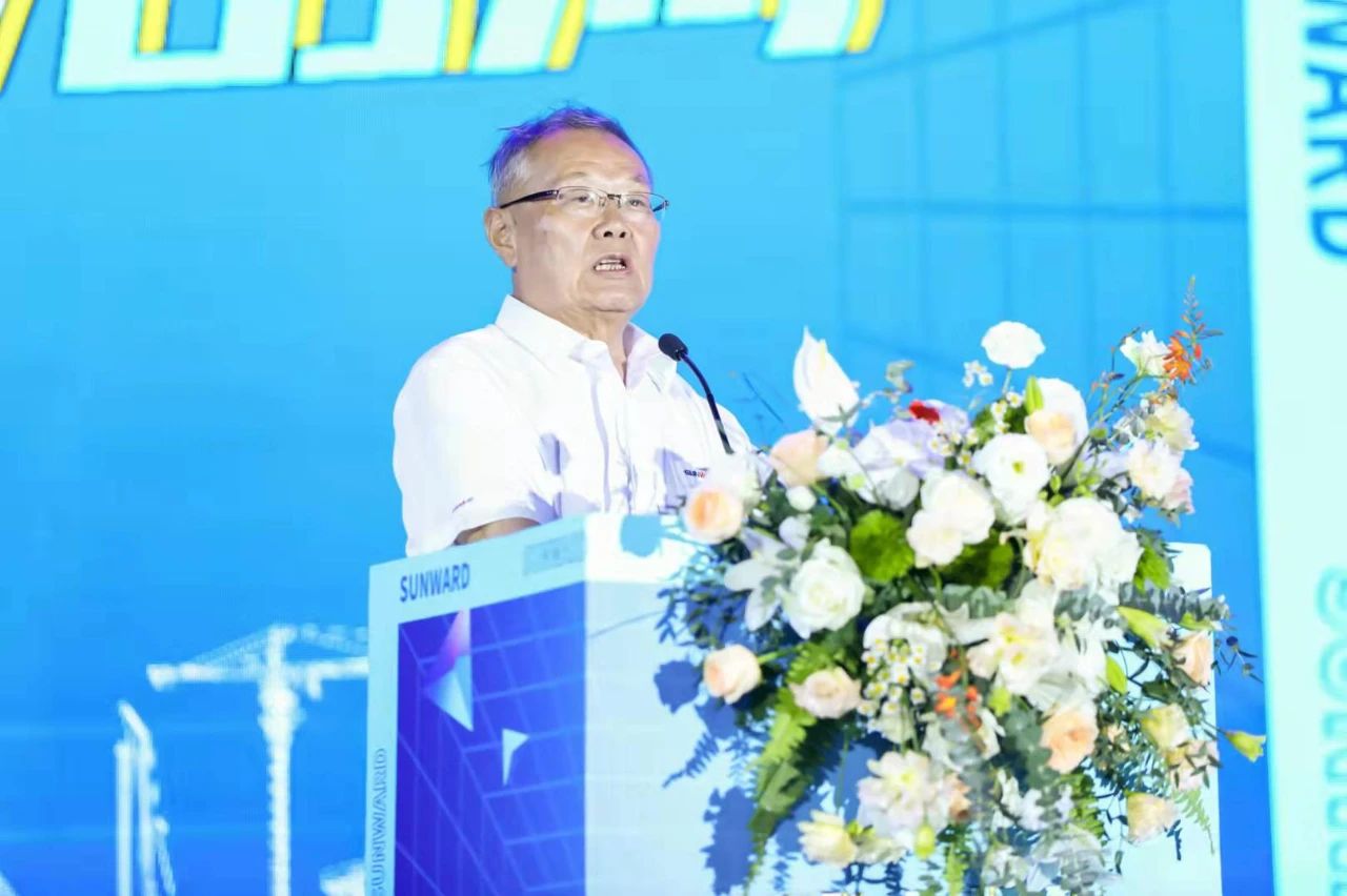 四大成套装备联袂登场！UED在线官网网页版(中国)唯一官方网站智能创新成果展示会交出“亮眼答卷”