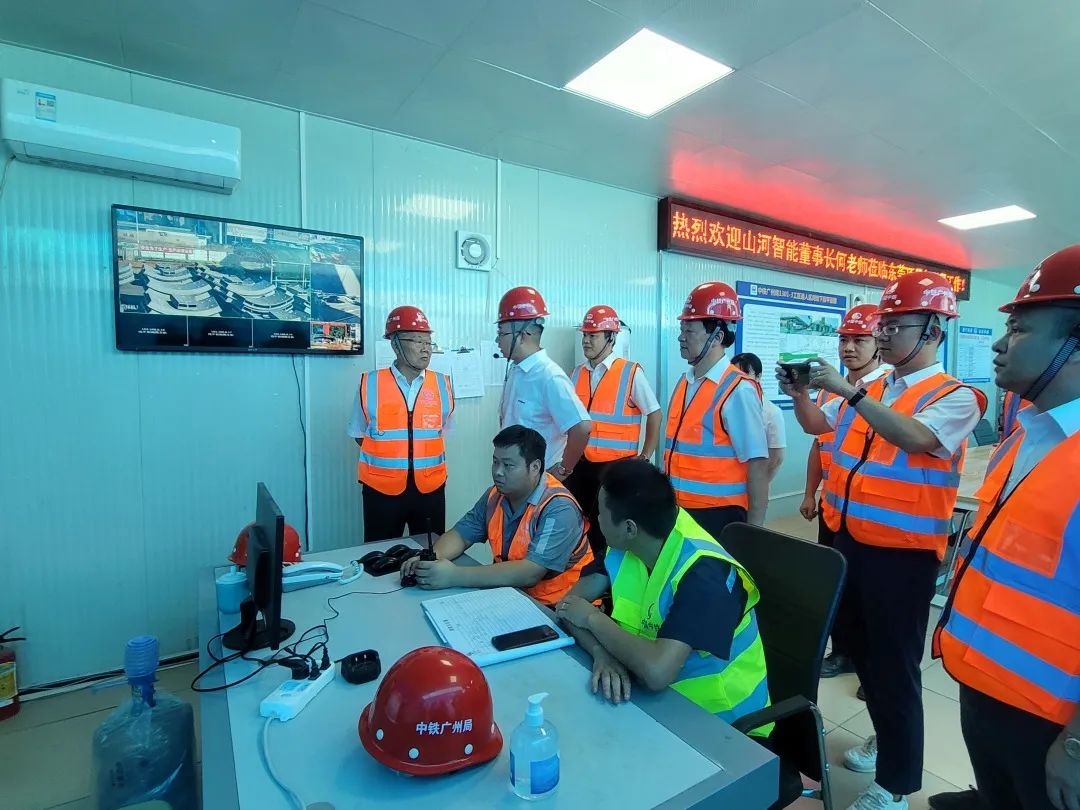 何清华调研中铁UED在线官网网页版(中国)唯一官方网站东莞项目:发挥“装备+工法+施工”优势,不断做大做强