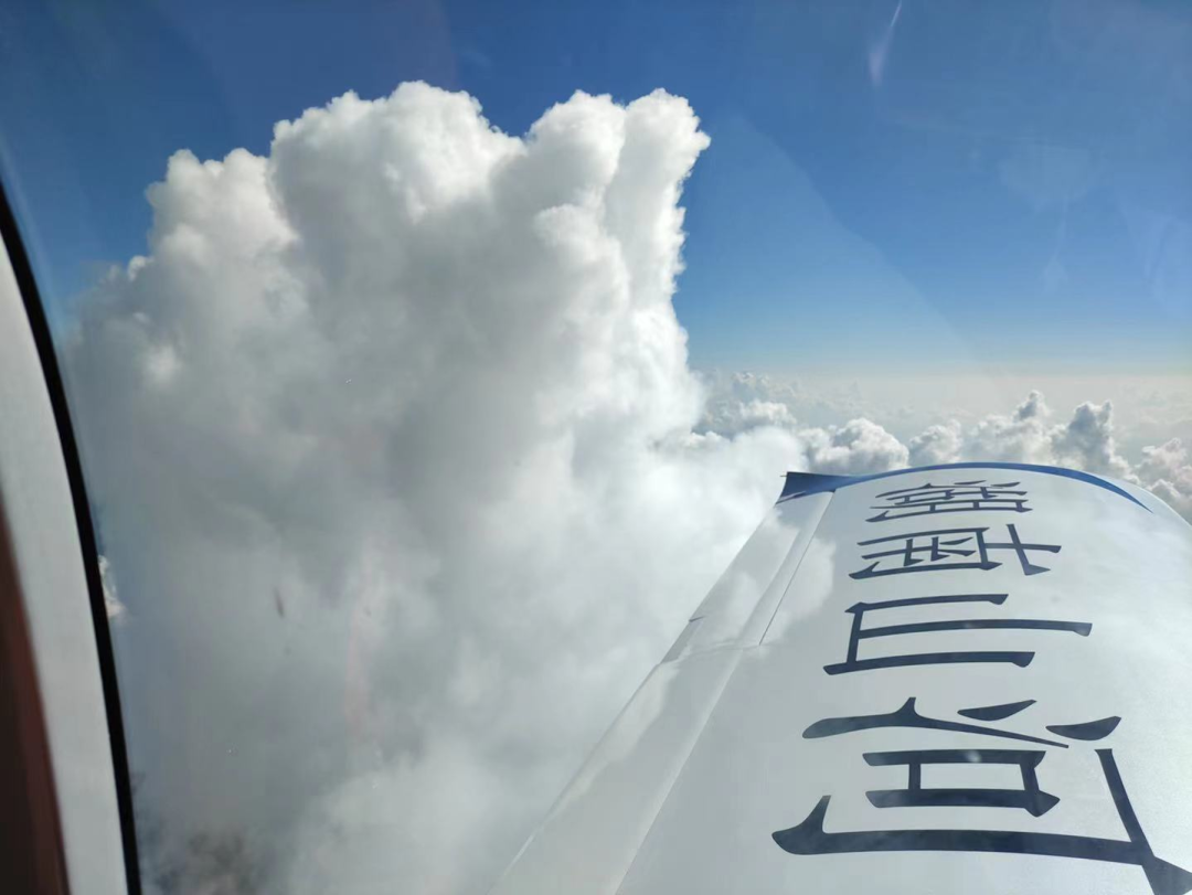 4小时，720公里，UED在线官网网页版(中国)唯一官方网站阿若拉飞到珠海在第13届中国航展等你