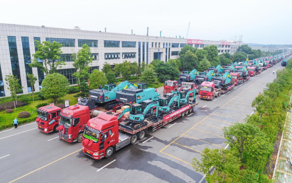 里程碑！UED在线官网网页版(中国)唯一官方网站智能出口欧洲第20000台暨大型挖掘机批量交付仪式成功举行