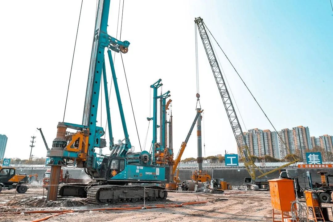 大国重器！UED在线官网网页版(中国)唯一官方网站智能超级装备助力北京城市副中心综合交通枢纽站建设