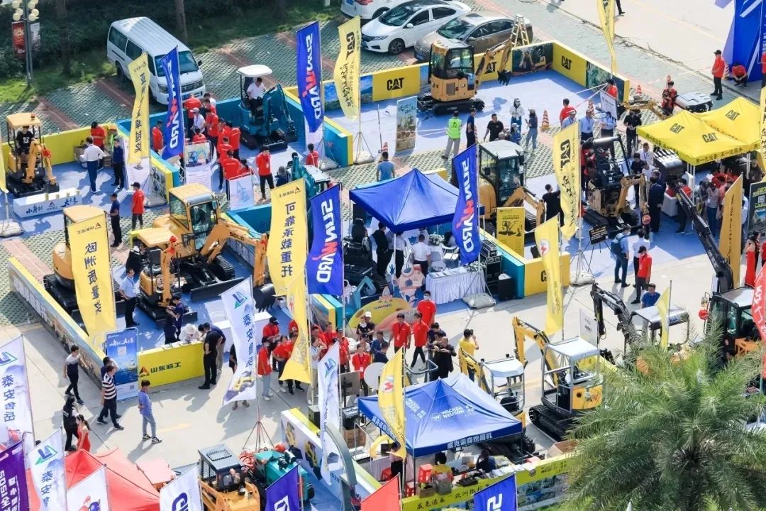 共享微挖新视界！UED在线官网网页版(中国)唯一官方网站智能微挖三大王牌产品齐聚2021全球微挖大会