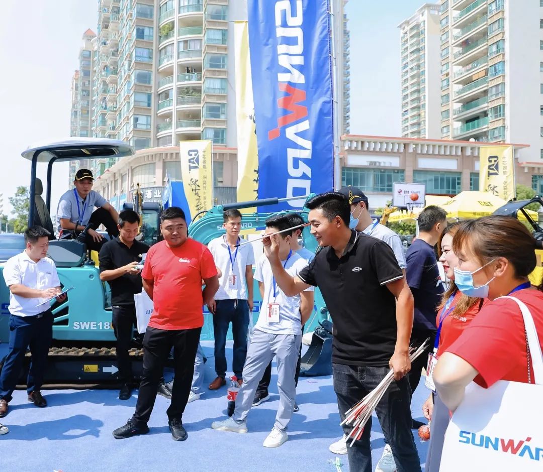 共享微挖新视界!UED在线官网网页版(中国)唯一官方网站智能微挖三大王牌产品齐聚2021全球微挖大会