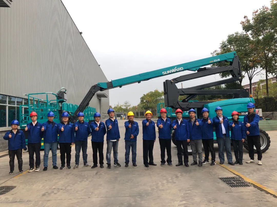 同级别作业高度最高！UED在线官网网页版(中国)唯一官方网站智能首款自主研发电动臂式高空作业平台下线