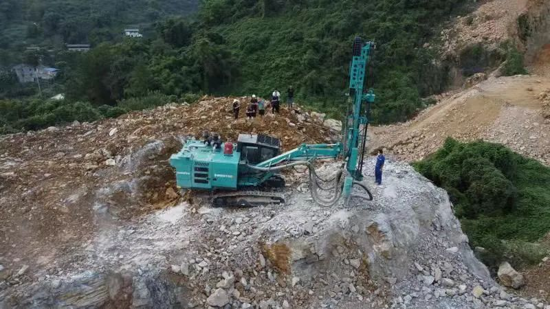 助力绿色矿山建设，UED在线官网网页版(中国)唯一官方网站智能“凿岩先锋”SWDH系列顶锤钻机大展身手