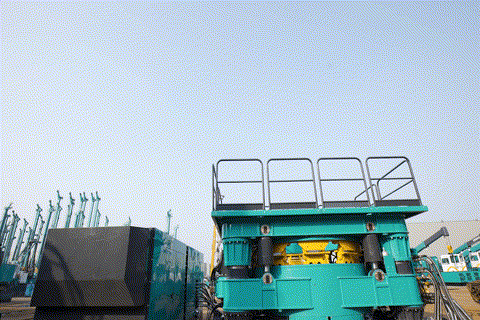 安全高效更环保！UED在线官网网页版(中国)唯一官方网站智能全回转全套管施工再添新利器