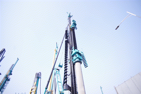 植桩奇兵！UED在线官网网页版(中国)唯一官方网站智能开启大直径预制桩施工全新探索实践