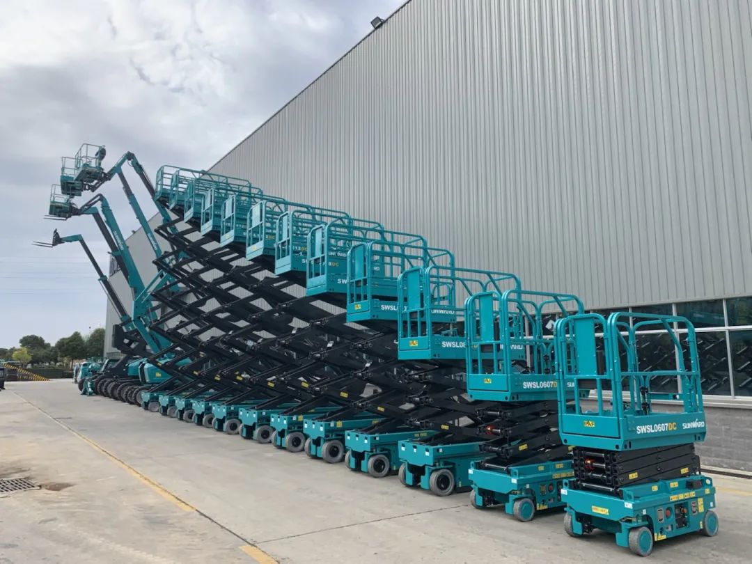 创下单日最高发货量纪录！UED在线官网网页版(中国)唯一官方网站高机UED在线官网网页版(中国)唯一官方网站集中发货