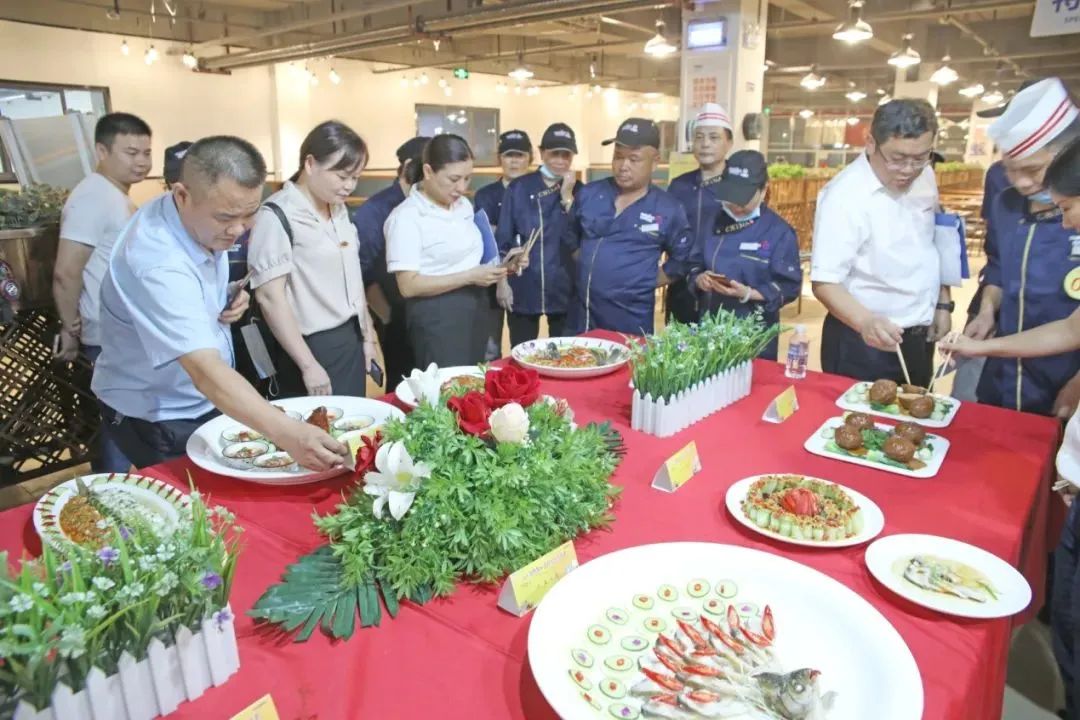 湖南工人报 | 最美娘家人张爱民:乐做“五送”“娘家人”