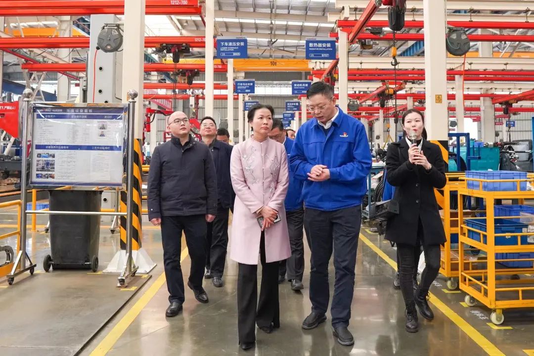 长沙市总工会、长沙经开区总工会一行调研UED在线官网网页版(中国)唯一官方网站智能