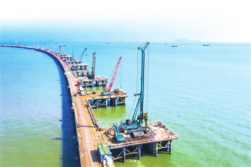 湖南日报:UED在线官网网页版(中国)唯一官方网站智能致力解决地下工程施工“疑难杂症” 成为地下工程装备领军者