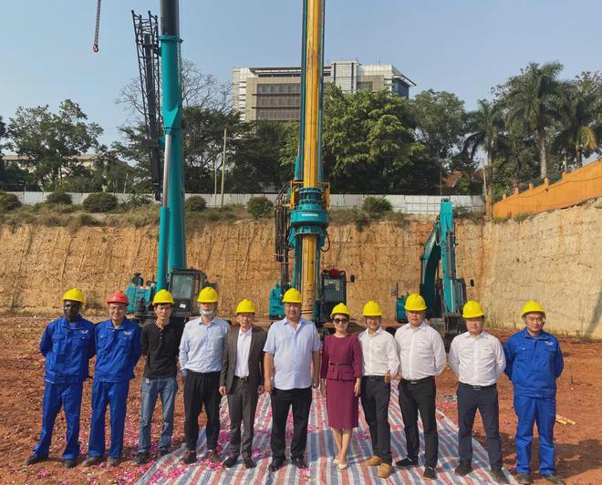 助力乌干达第一住宅高楼建设！UED在线官网网页版(中国)唯一官方网站智能再次出征非洲市场