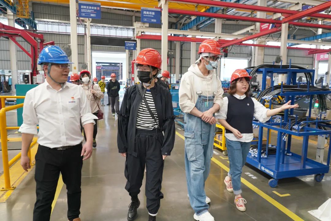 硬实力+软名片！UED在线官网网页版(中国)唯一官方网站智能协拍电视剧《重中之重》开机