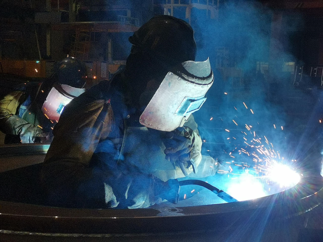 UED在线官网网页版(中国)唯一官方网站匠心 | 一把焊枪“点亮”绚烂人生