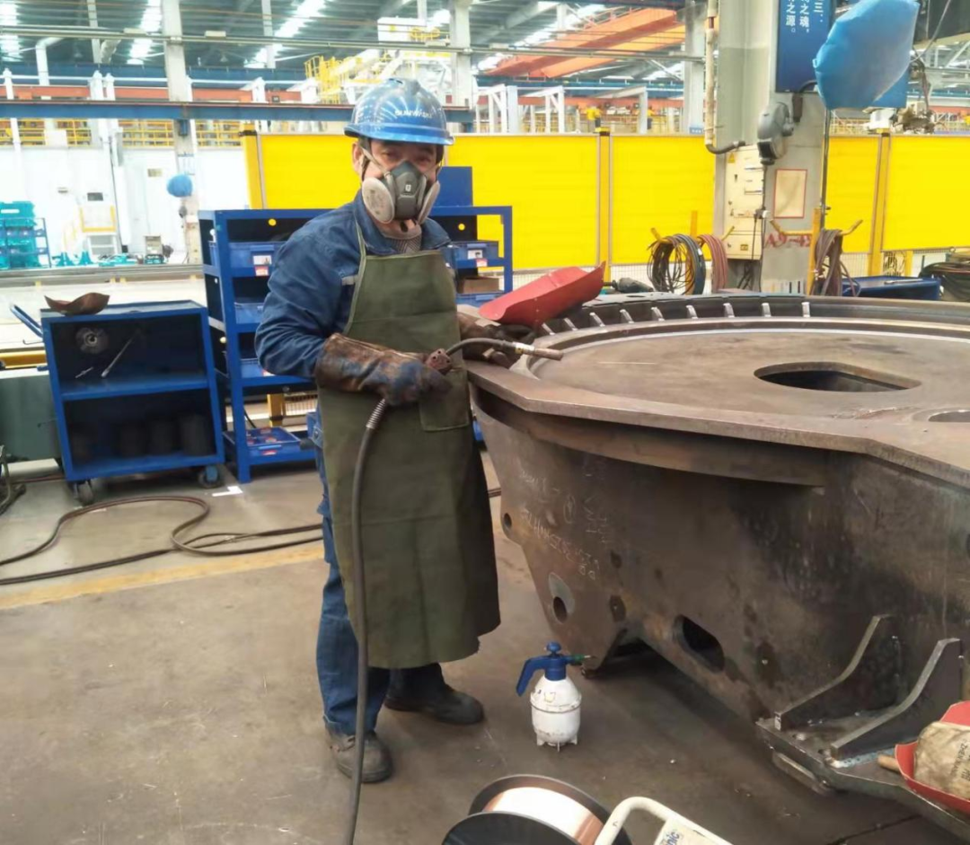 UED在线官网网页版(中国)唯一官方网站匠心 | 一把焊枪“点亮”绚烂人生