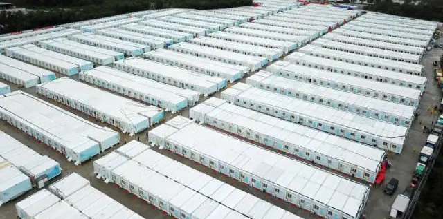 冲锋一线显担当!UED在线官网网页版(中国)唯一官方网站智能挖掘机助力长沙方舱医院建设