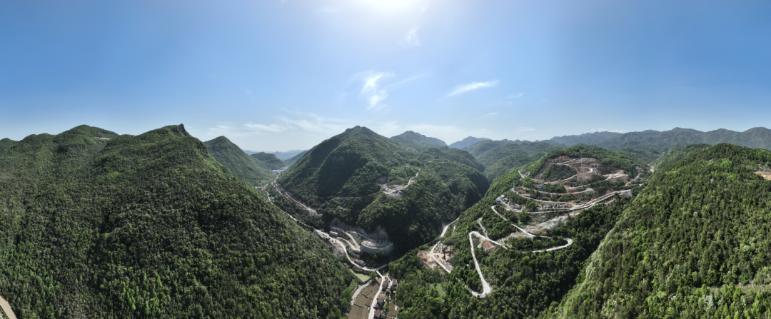 展现施工“奇效”!UED在线官网网页版(中国)唯一官方网站智能旋挖钻机强势助力炉慈高速公路建设