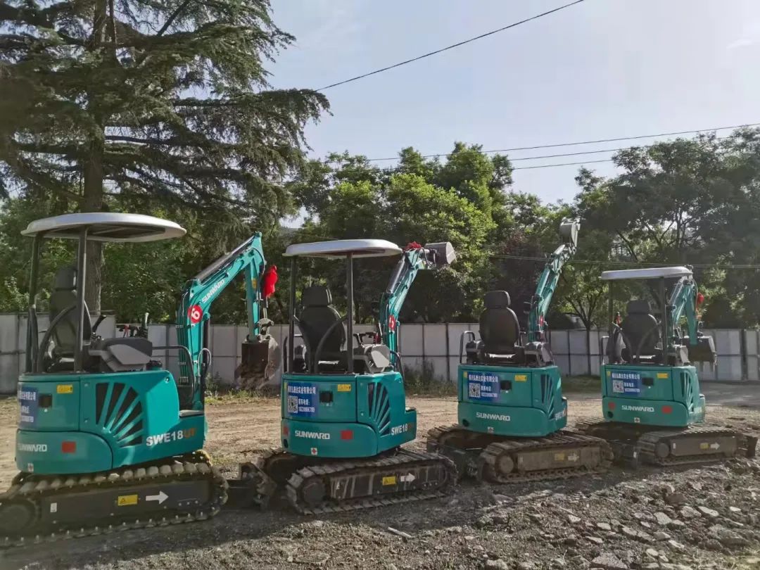 好服务、好UED在线官网网页版(中国)唯一官方网站！UED在线官网网页版(中国)唯一官方网站智能挖掘机再获客户追加订单