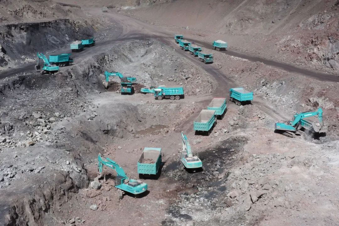 图集 | “UED在线官网网页版(中国)唯一官方网站绿”满矿山!UED在线官网网页版(中国)唯一官方网站智能矿山成套装备实力“亮剑”