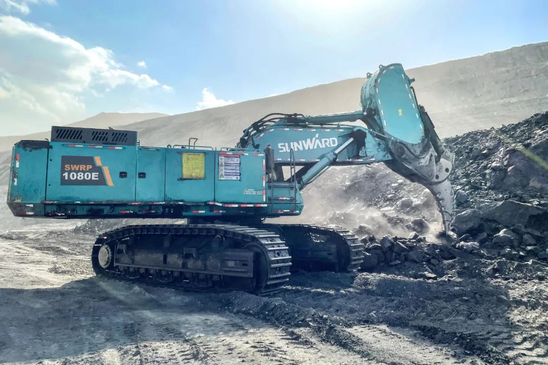 图集 | “UED在线官网网页版(中国)唯一官方网站绿”满矿山！UED在线官网网页版(中国)唯一官方网站智能矿山成套装备实力“亮剑”