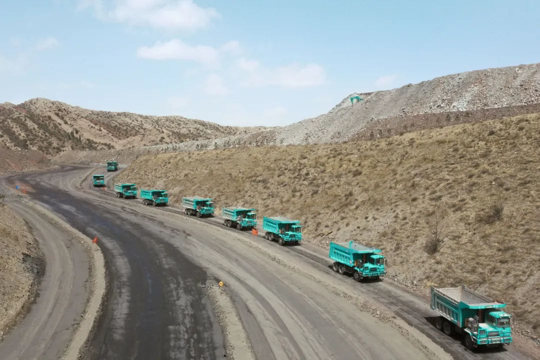 图集 | “UED在线官网网页版(中国)唯一官方网站绿”满矿山!UED在线官网网页版(中国)唯一官方网站智能矿山成套装备实力“亮剑”