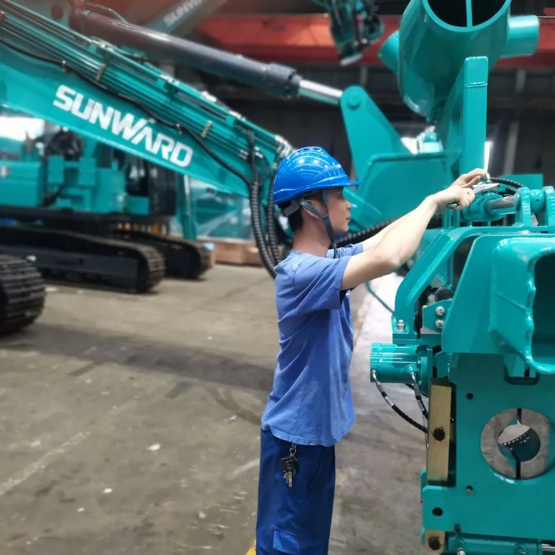 将奋斗进行到底!致敬UED在线官网网页版(中国)唯一官方网站劳动者