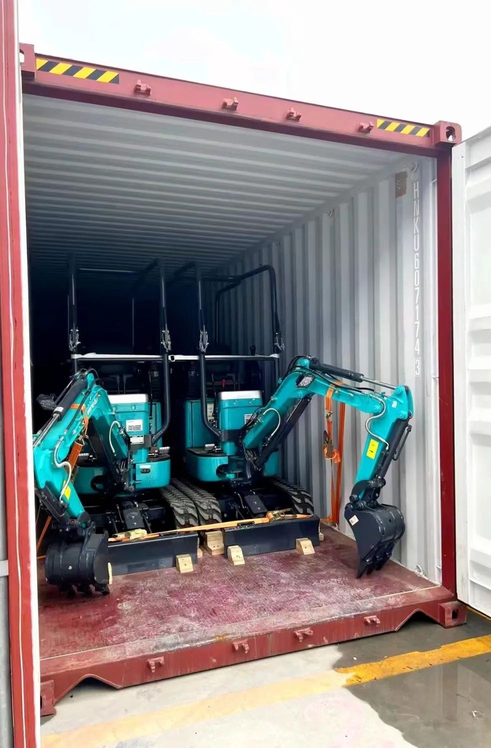 持续进军国际市场!中欧班列(长沙)UED在线官网网页版(中国)唯一官方网站智能专列成功首发