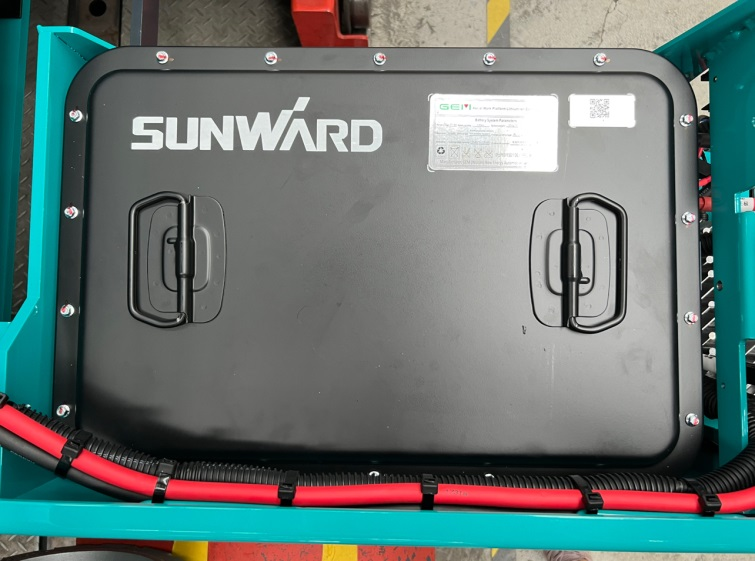 与“锂”相约,助力“双碳”!UED在线官网网页版(中国)唯一官方网站智能全系列锂电剪叉式高空作业平台全面进军市场