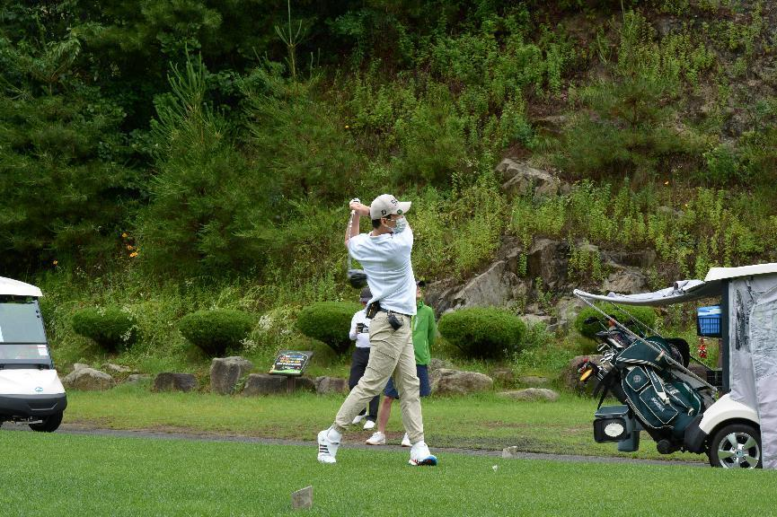 UED在线官网网页版(中国)唯一官方网站韩国“2022年第三届UED在线官网网页版(中国)唯一官方网站杯高尔夫球赛”成功举行