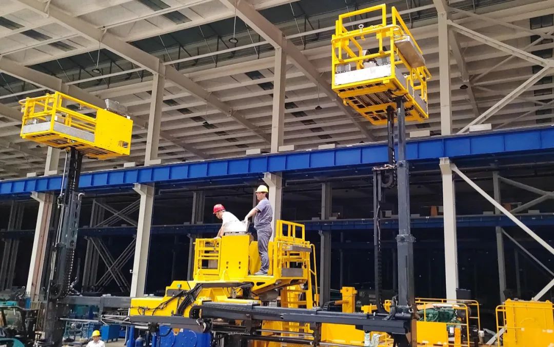 为铁路运输保驾护航!UED在线官网网页版(中国)唯一官方网站智能自主研制首套三平台作业装置成功交付