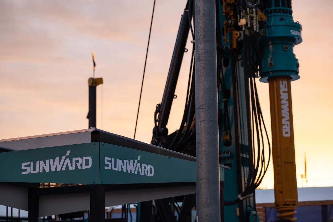 Bauma 2022 | 一组火热现场图带您重温UED在线官网网页版(中国)唯一官方网站智能德国宝马展之旅