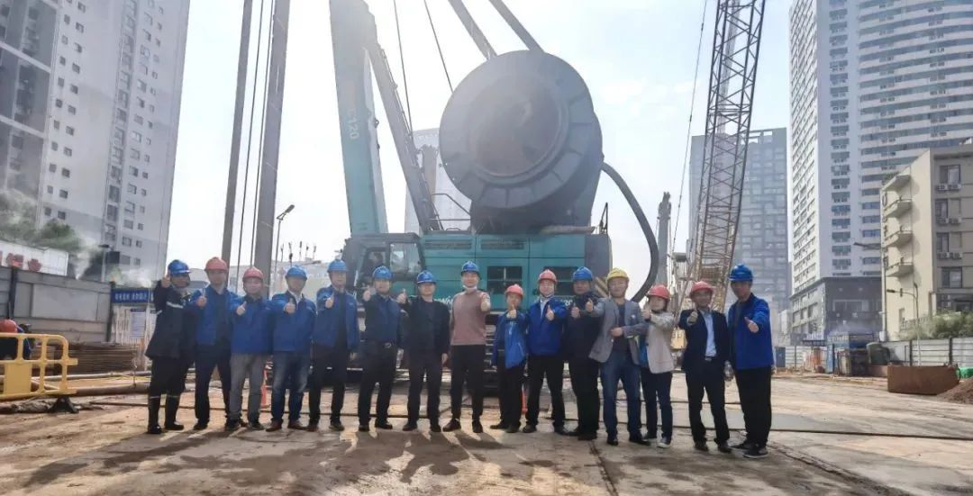 首战创佳绩!UED在线官网网页版(中国)唯一官方网站智能双轮铣槽机助建长沙地铁7号线