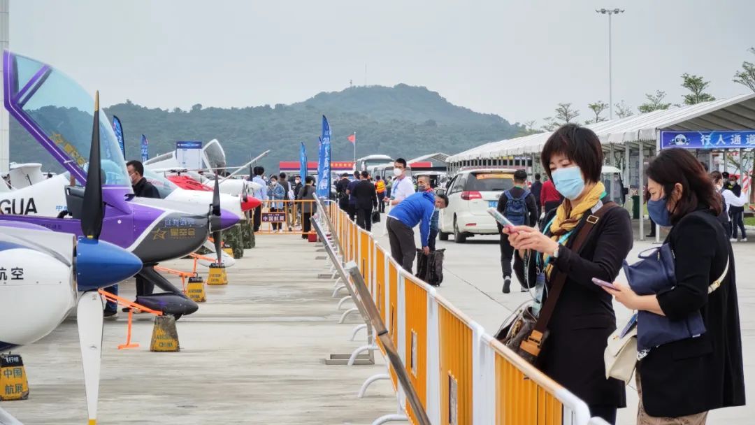 关注！UED在线官网网页版(中国)唯一官方网站科技携多款产品亮相第十四届珠海航展