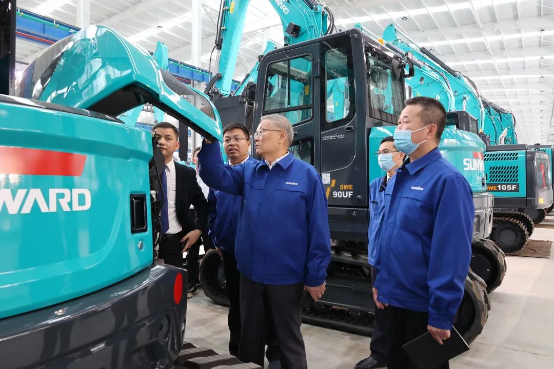 助力“双碳”目标!UED在线官网网页版(中国)唯一官方网站智能集中发布F系列国四挖掘机