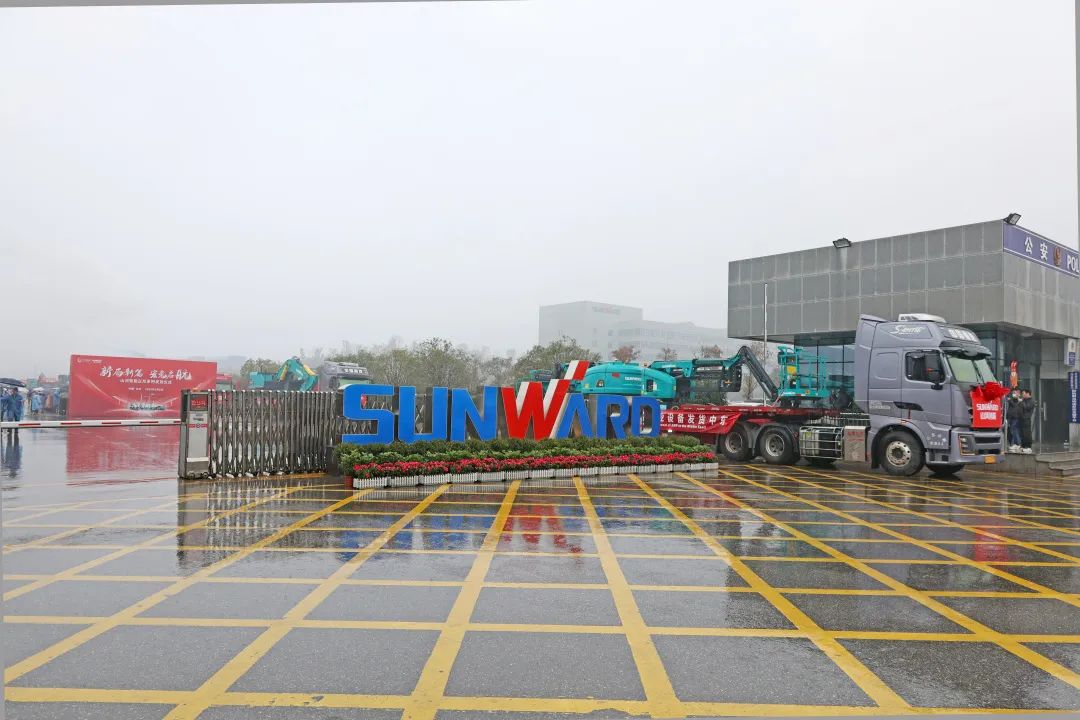 新局新篇,宏兔启航!UED在线官网网页版(中国)唯一官方网站智能超200台套UED在线官网网页版(中国)唯一官方网站集中发货